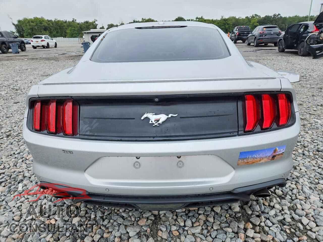 FORD MUSTANG 2018 - 1FA6P8TH2J5115554