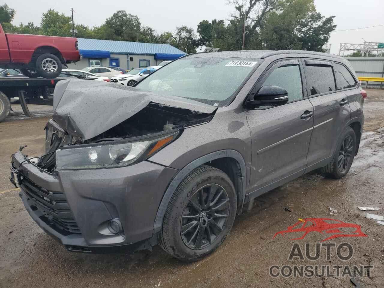 TOYOTA HIGHLANDER 2019 - 5TDJZRFH5KS989828