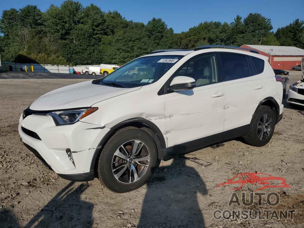 TOYOTA RAV4 2017 - JTMRFREV6HD210749