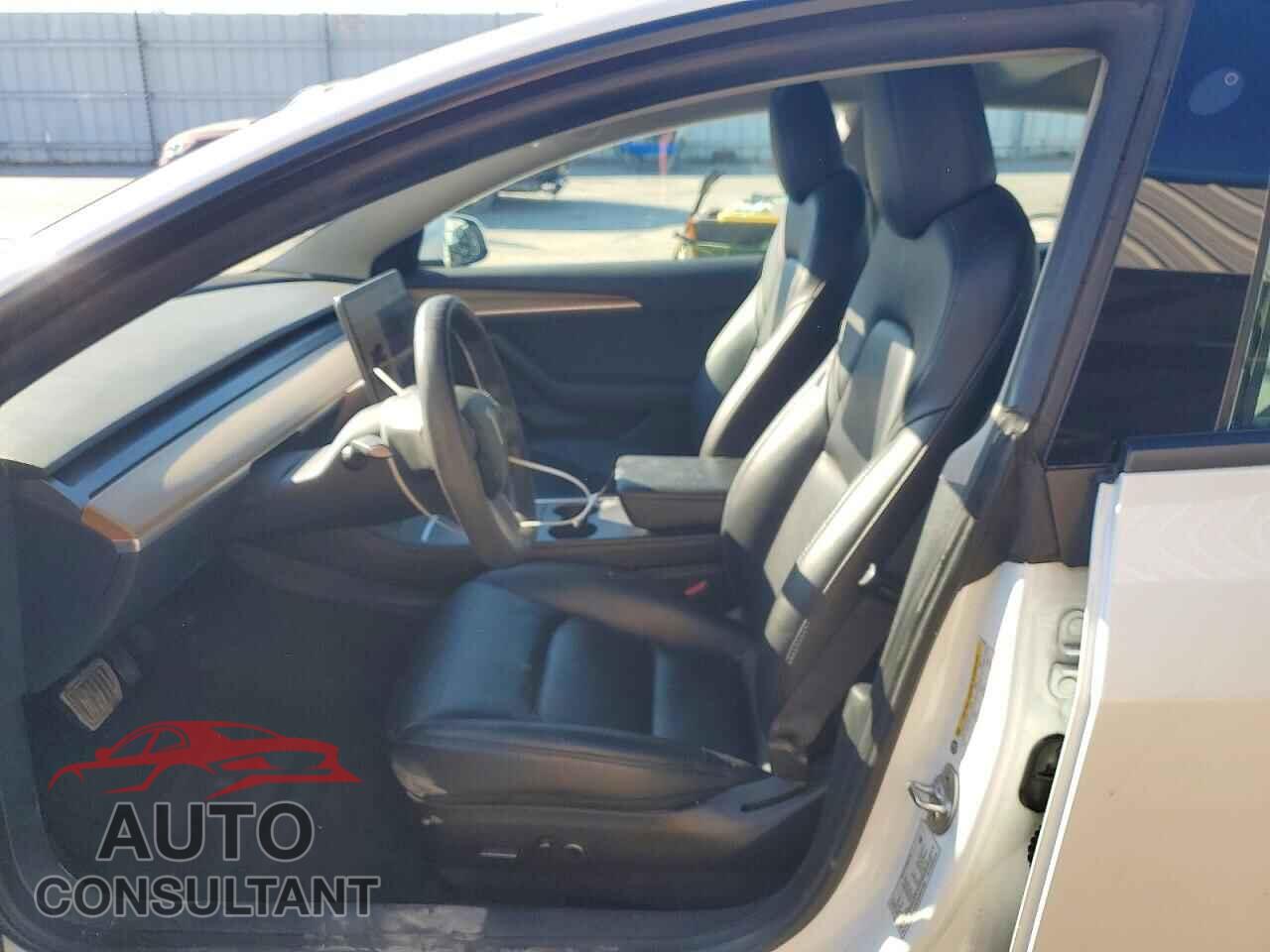 TESLA MODEL 3 2022 - 5YJ3E1EA7NF371638