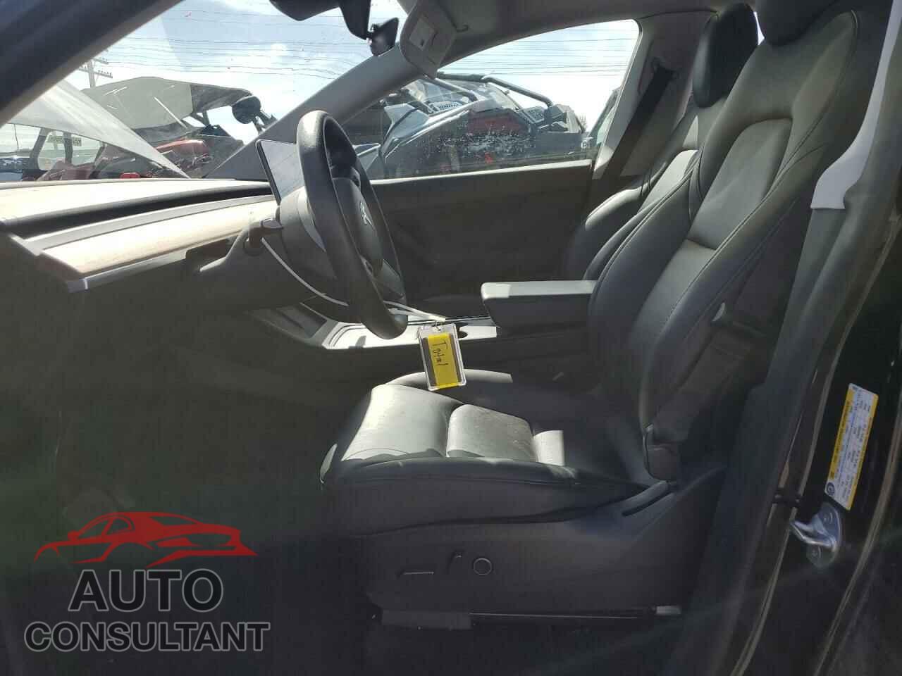 TESLA MODEL Y 2021 - 5YJYGAEE0MF196621