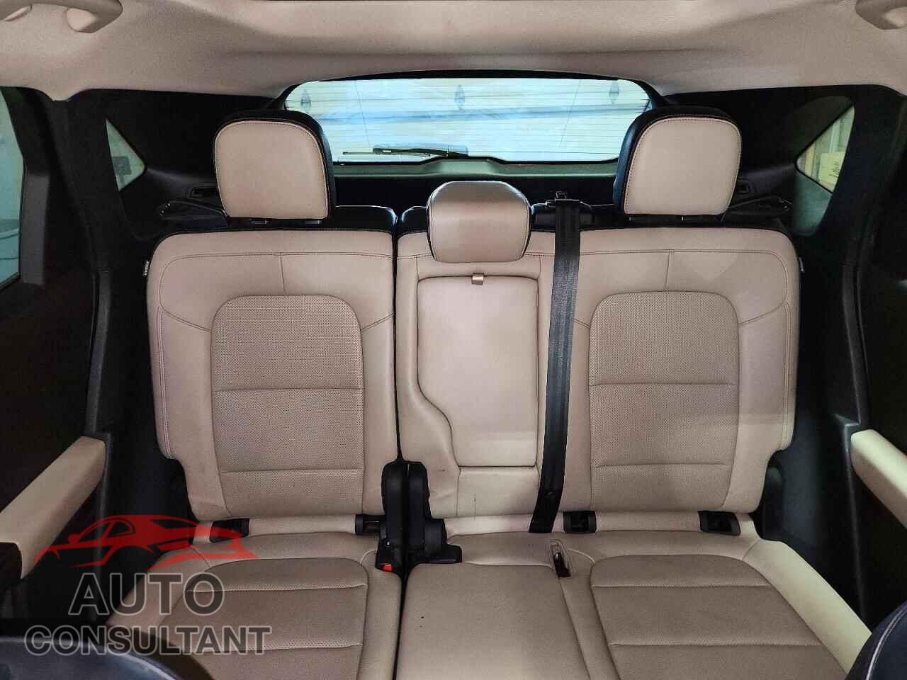 FORD ESCAPE 2020 - 1FMCU9H67LUA56928