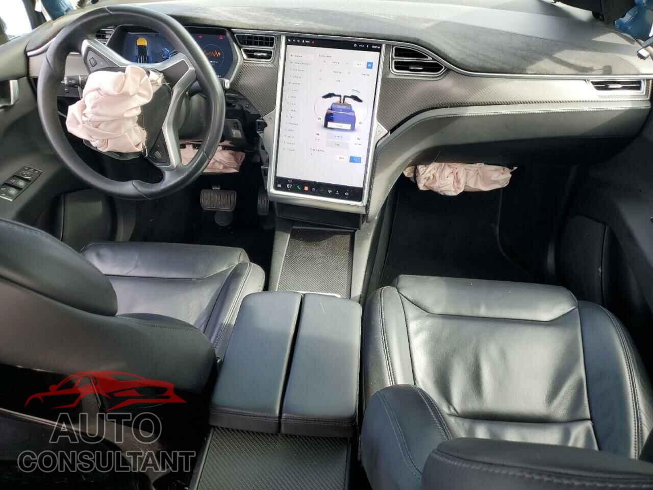 TESLA MODEL X 2017 - 5YJXCBE21HF040175
