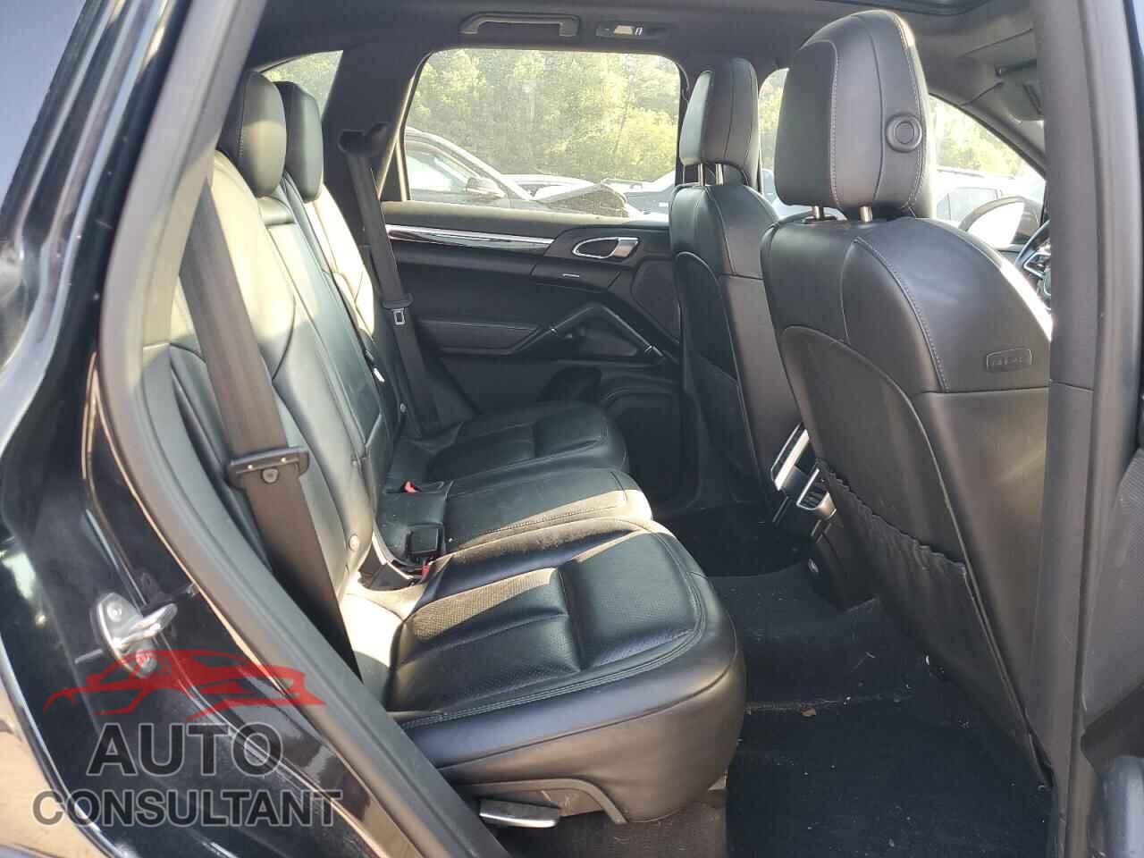 PORSCHE CAYENNE 2015 - WP1AB2A21FLA56920
