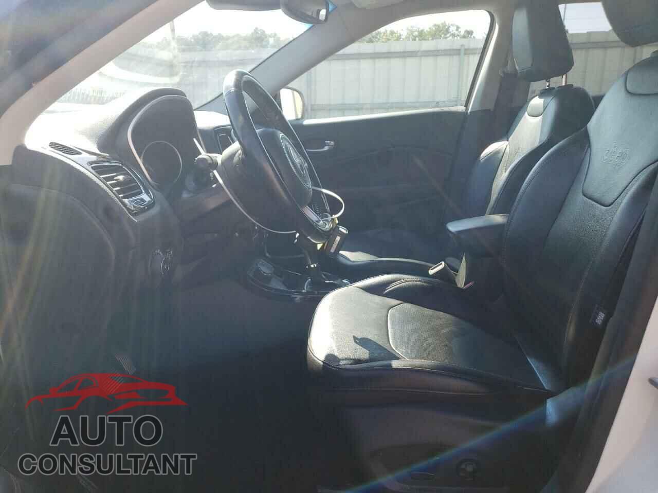 JEEP COMPASS 2020 - 3C4NJDCB2LT163490