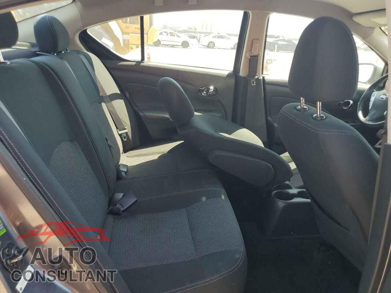 NISSAN VERSA 2019 - 3N1CN7AP3KL861202