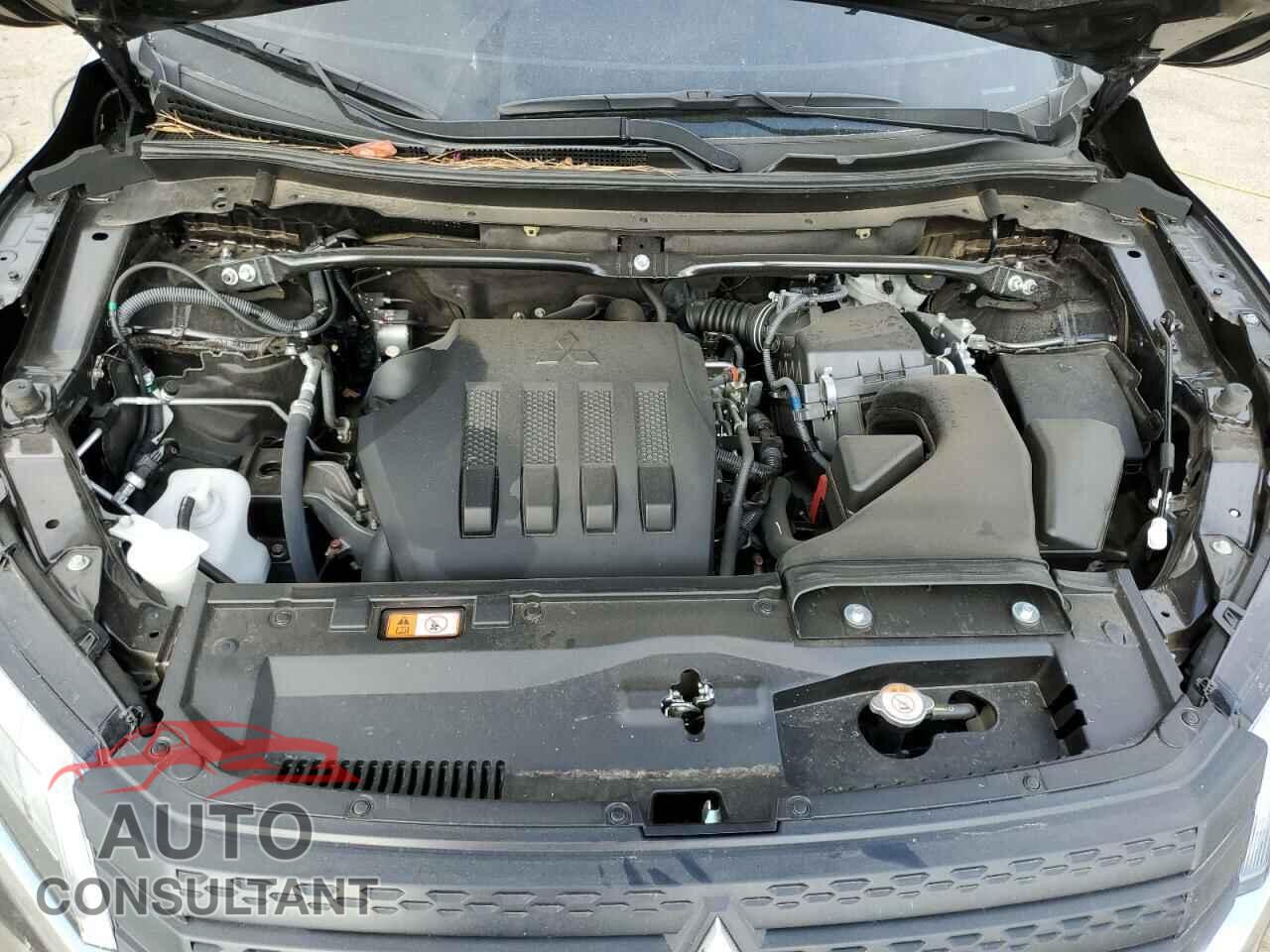 MITSUBISHI ECLIPSE 2024 - JA4ATWAA8RZ012177