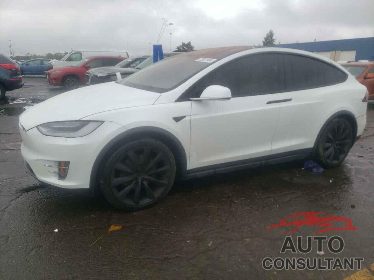 TESLA MODEL X 2018 - 5YJXCDE28JF101216