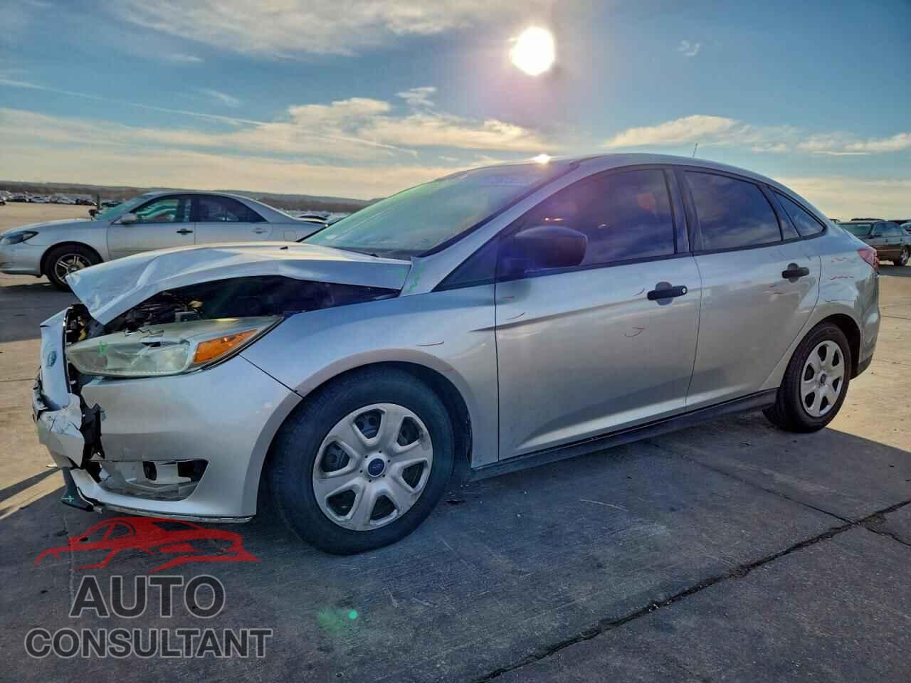FORD FOCUS 2015 - 1FADP3E27FL305842
