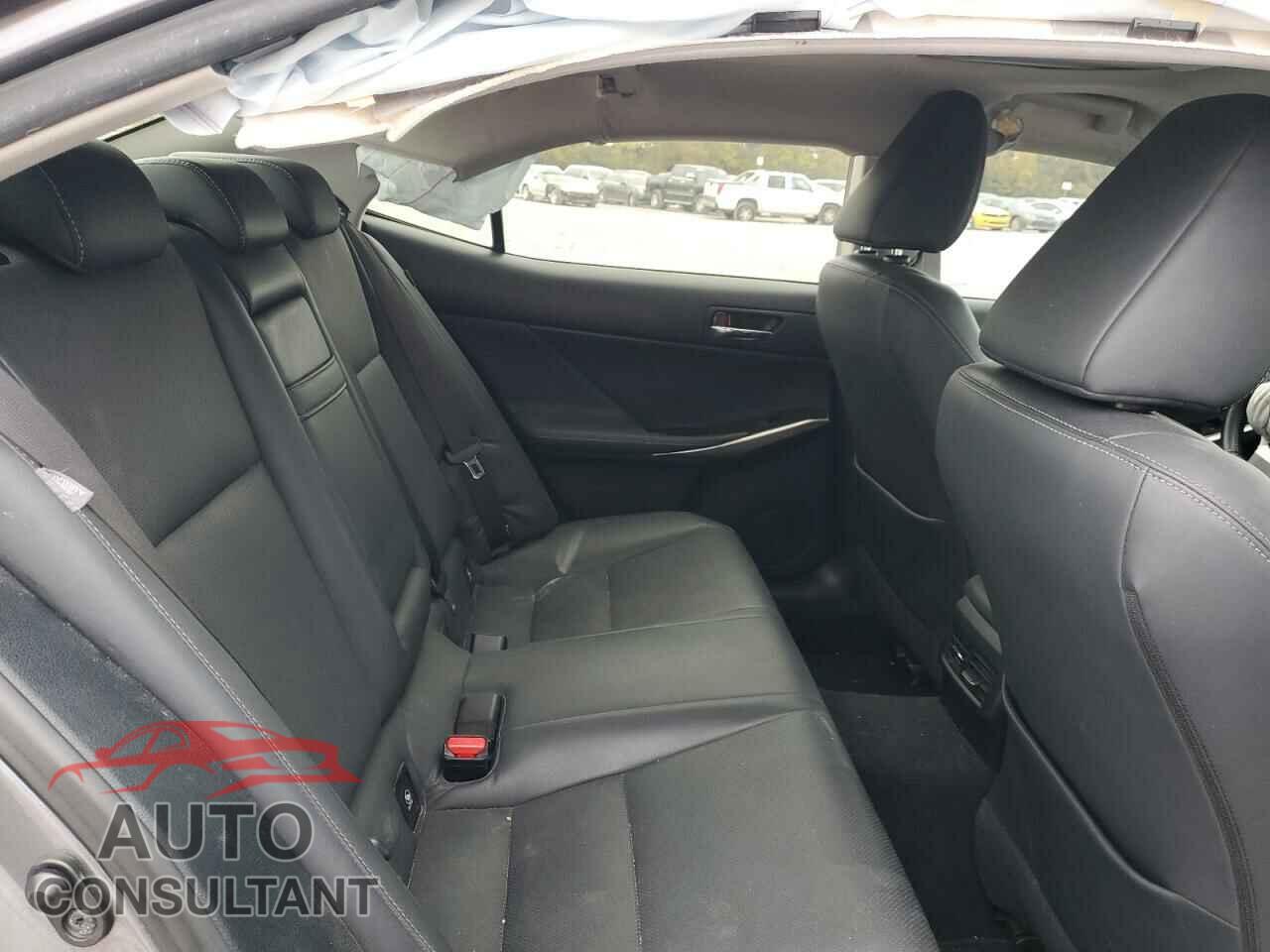LEXUS IS 2015 - JTHBF1D21F5046777