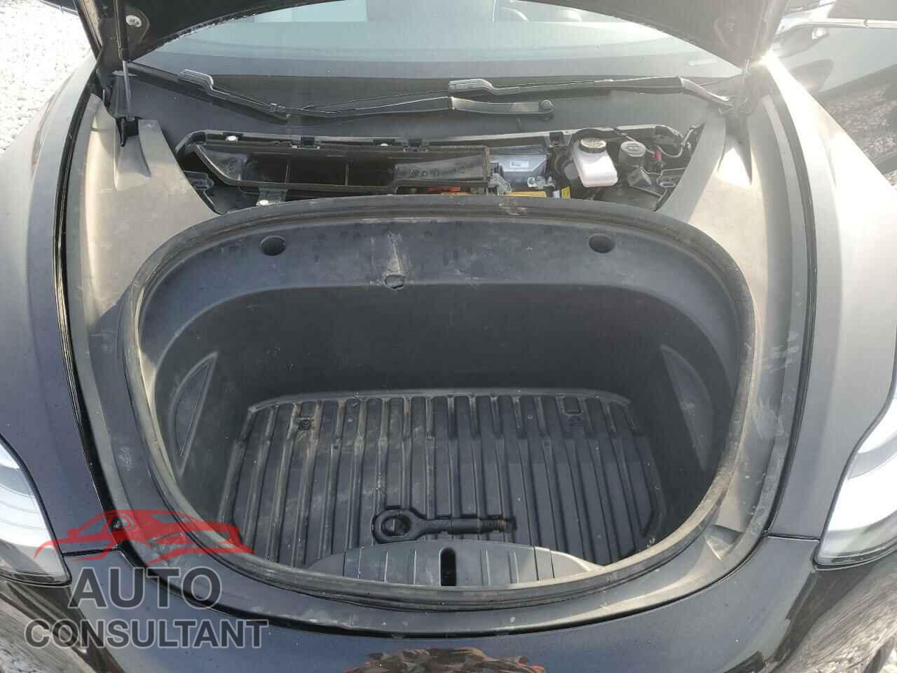 TESLA MODEL 3 2020 - 5YJ3E1EA4LF784372
