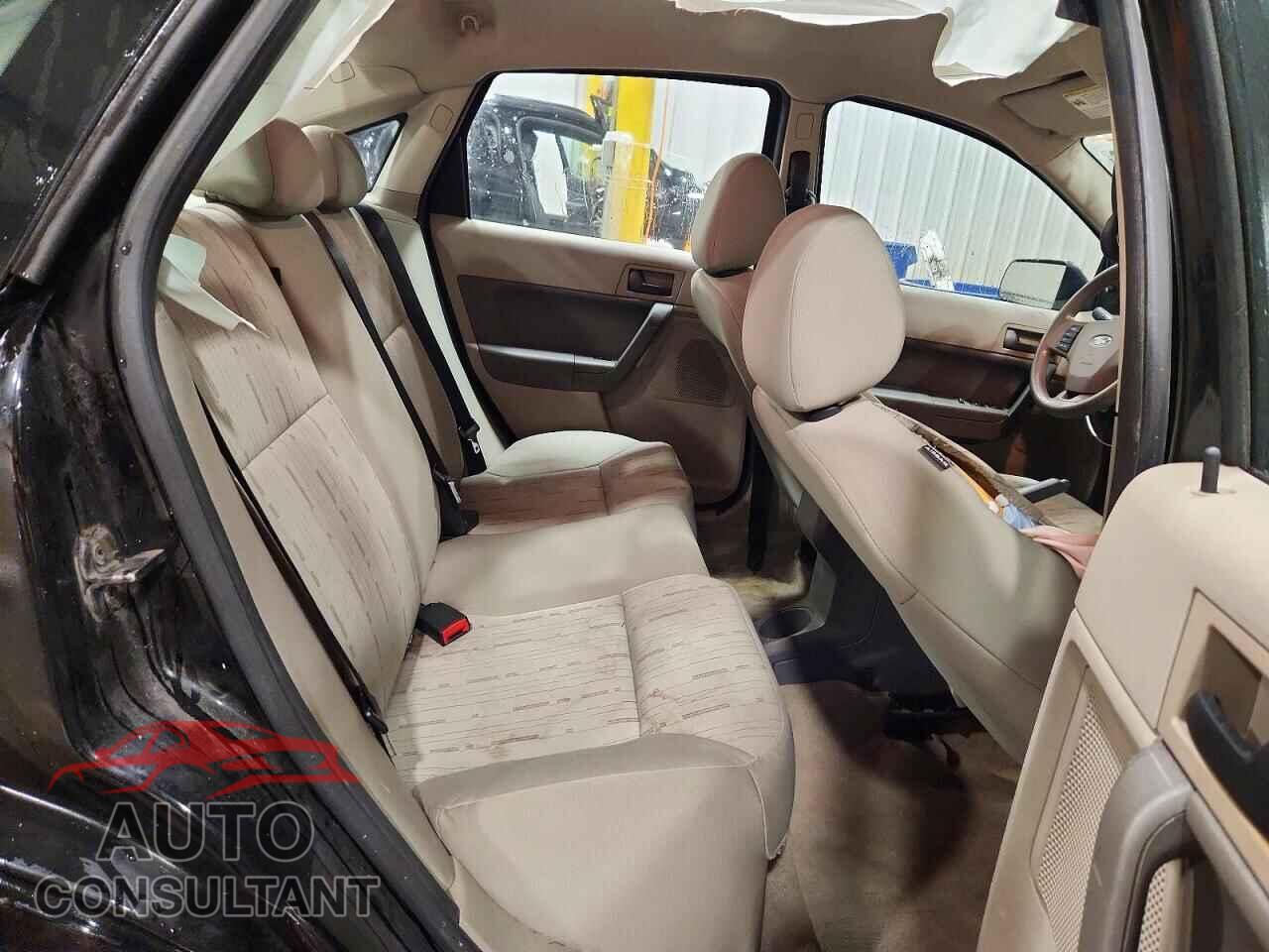FORD FOCUS 2010 - 1FAHP3FN9AW238260