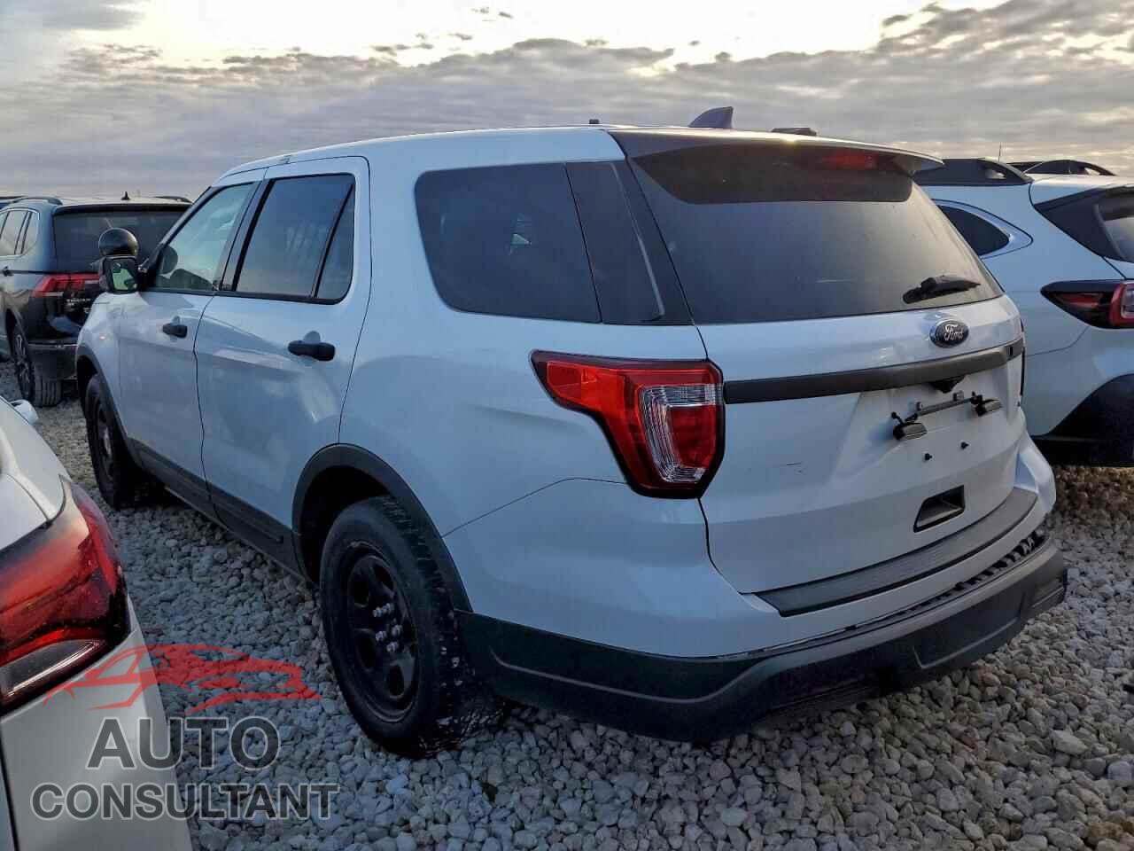 FORD EXPLORER 2018 - 1FM5K8AR9JGA83427