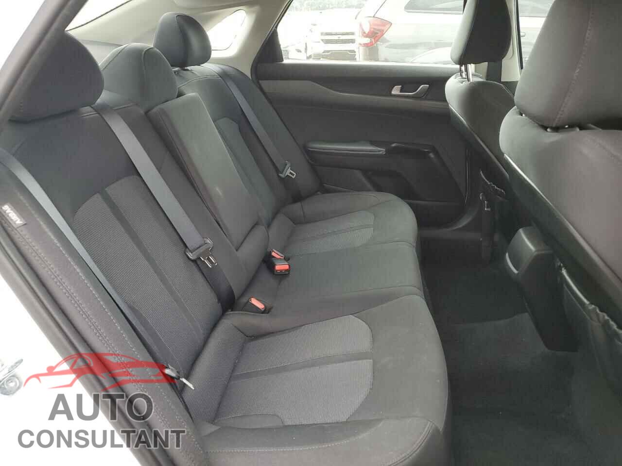 KIA K5 2023 - 5XXG14J24PG209012