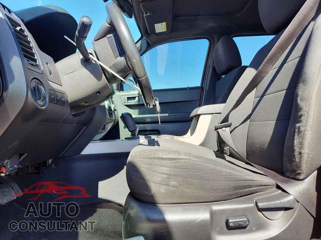 FORD ESCAPE 2010 - 1FMCU0D76AKD46502