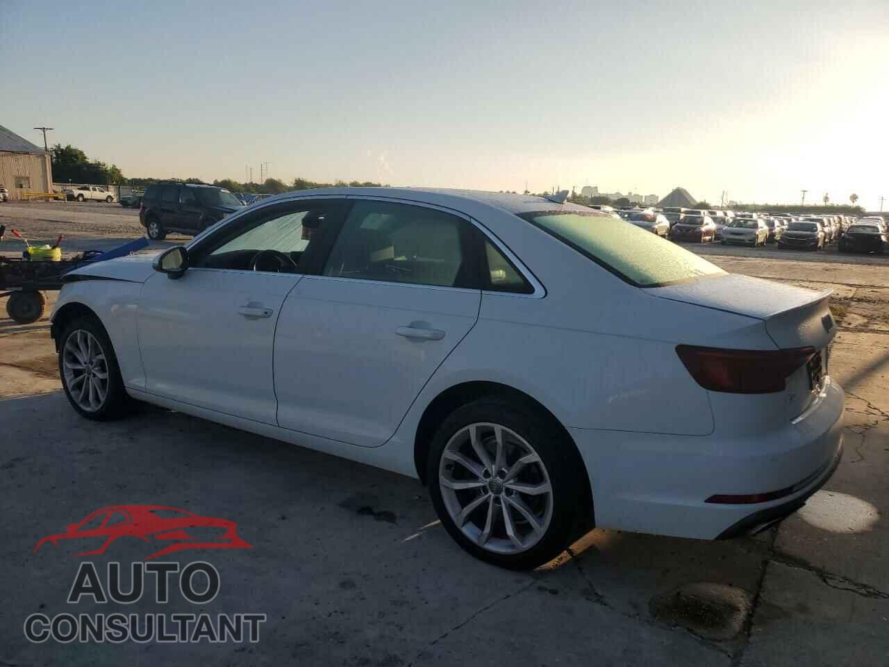 AUDI A4 2019 - WAUGMAF41KN007643