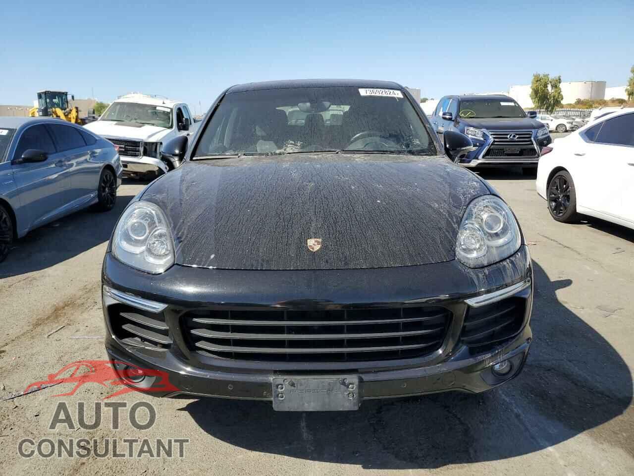 PORSCHE CAYENNE 2016 - WP1AA2A29GLA06352