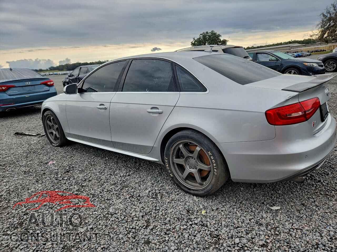 AUDI S4/RS4 2014 - WAUDGAFLXEA126563