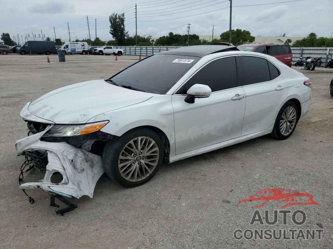 TOYOTA CAMRY 2018 - 4T1BZ1HK0JU007403