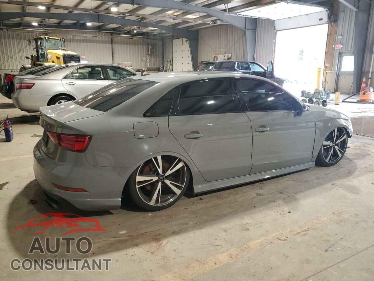 AUDI RS3 2018 - WUABWHFF8J1905635