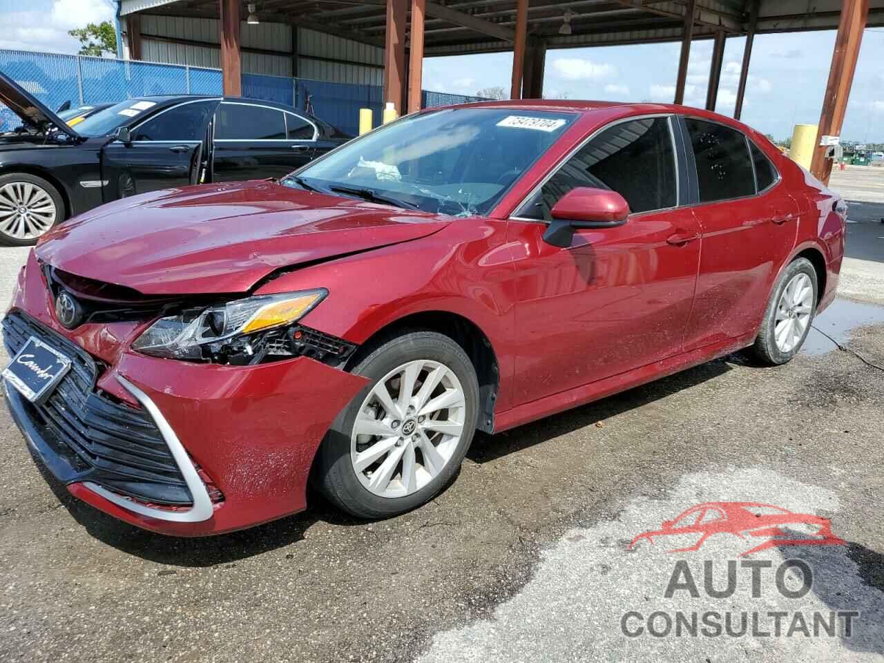 TOYOTA CAMRY 2021 - 4T1C11AK0MU610703
