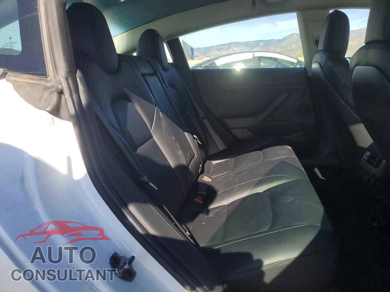 TESLA MODEL 3 2019 - 5YJ3E1EA3KF466659