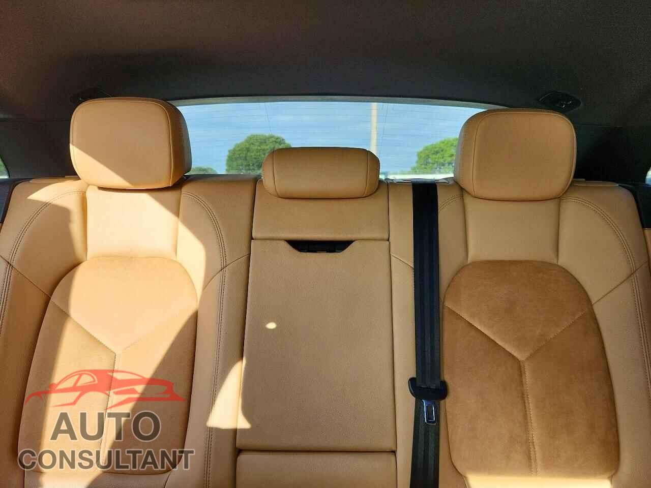 PORSCHE MACAN 2018 - WP1AA2A50JLB07989