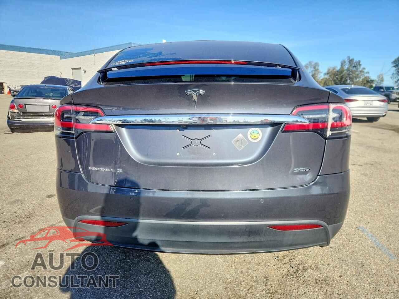 TESLA MODEL X 2016 - 5YJXCAE28GF004850