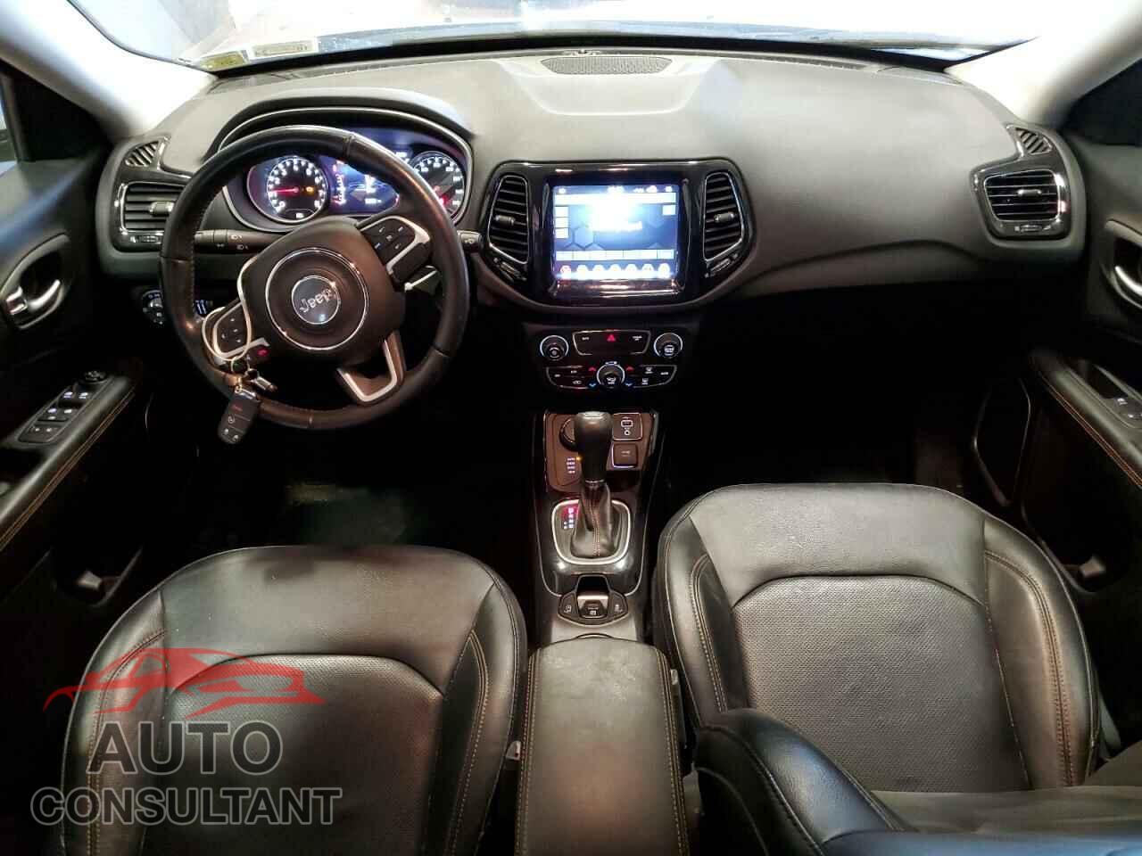JEEP COMPASS 2020 - 3C4NJDCB2LT155342