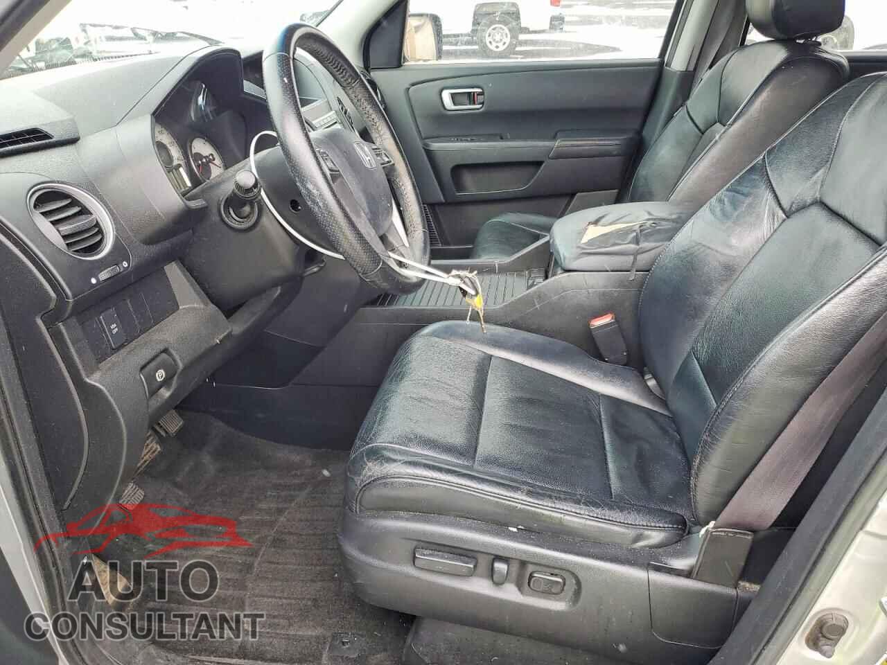 HONDA PILOT 2011 - 5FNYF4H55BB017714