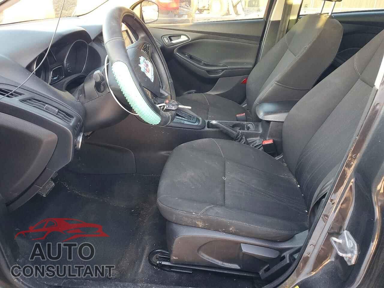 FORD FOCUS 2015 - 1FADP3F29FL246873