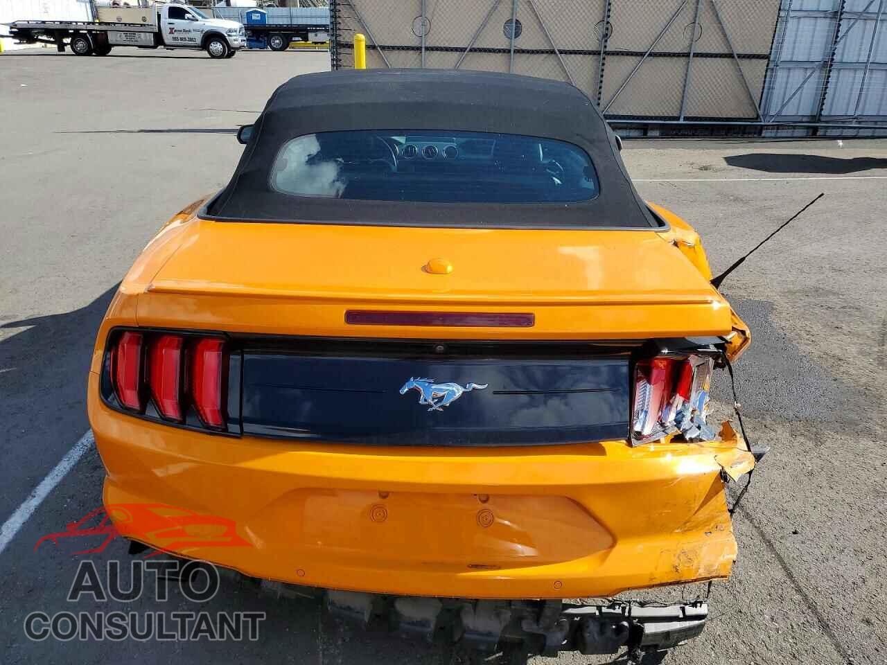 FORD MUSTANG 2019 - 1FATP8UH9K5159702