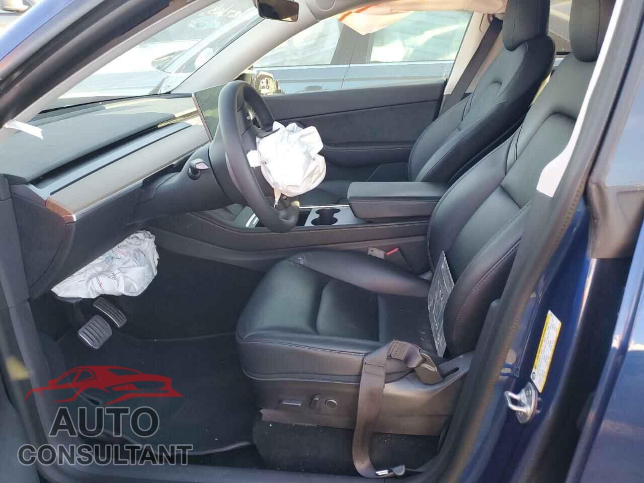 TESLA MODEL Y 2021 - 5YJYGAEE2MF150448