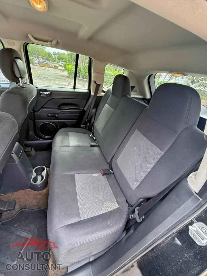 JEEP COMPASS 2014 - 1C4NJCBA1ED536210
