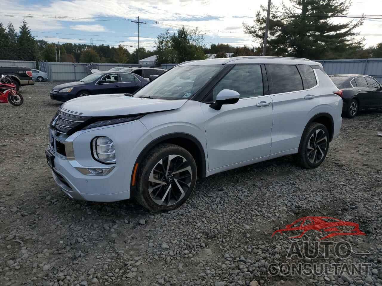 MITSUBISHI OUTLANDER 2023 - JA4J3VA83PZ008462