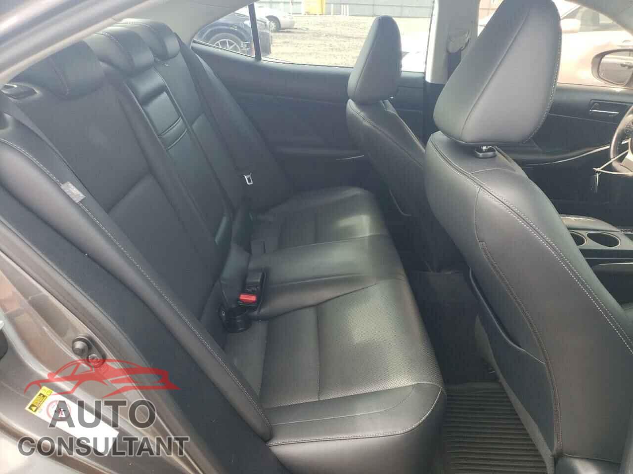 LEXUS IS 2014 - JTHBF1D26E5033358