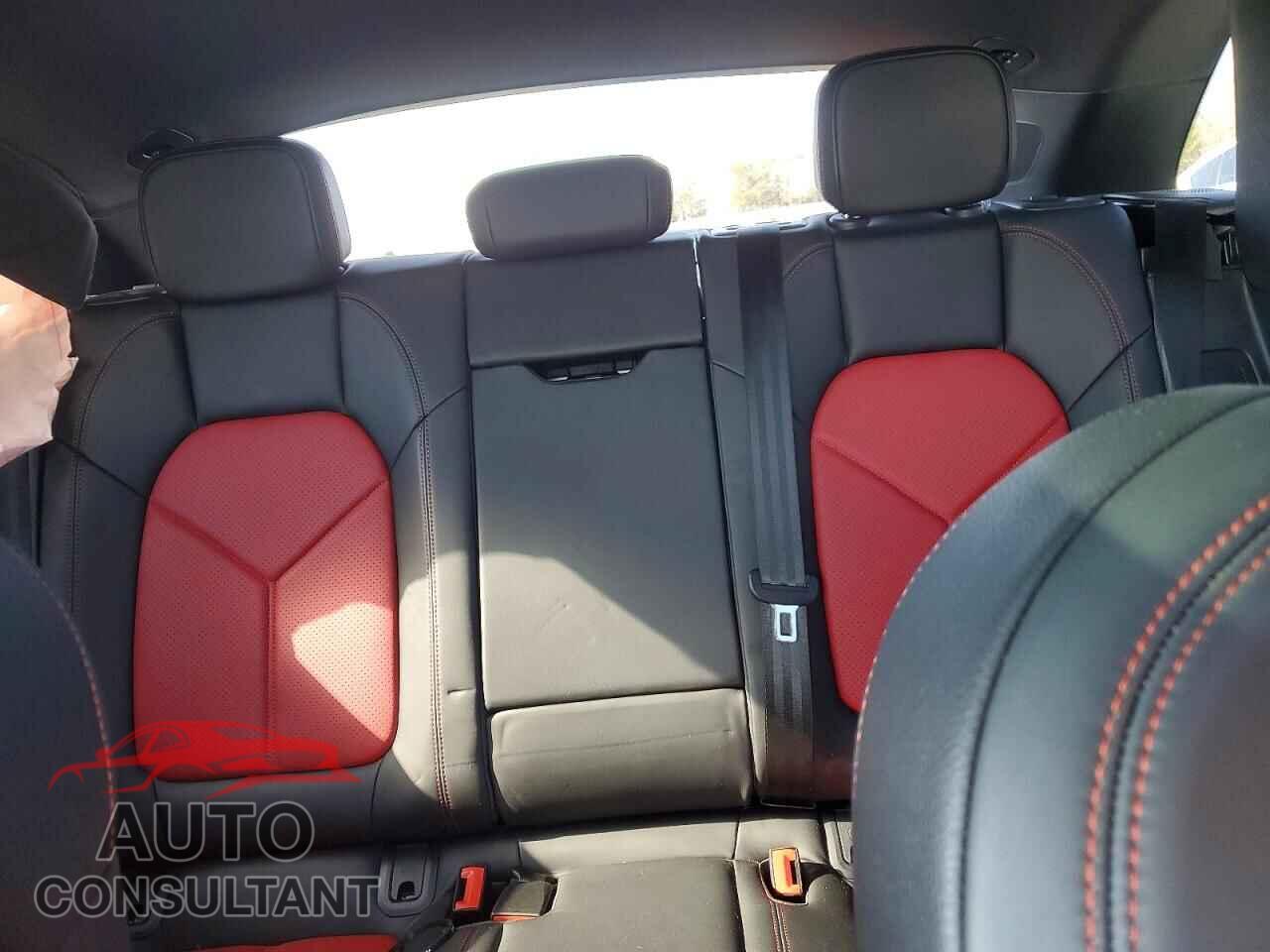 PORSCHE MACAN 2021 - WP1AB2A59MLB36781