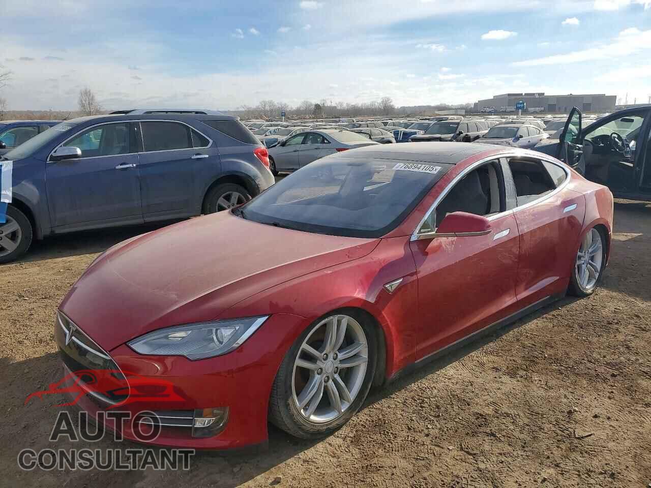 TESLA MODEL S 2013 - 5YJSA1CN4DFP21089