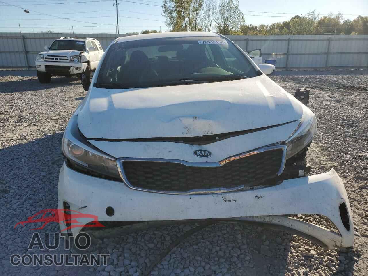 KIA FORTE 2017 - 3KPFK4A75HE129183