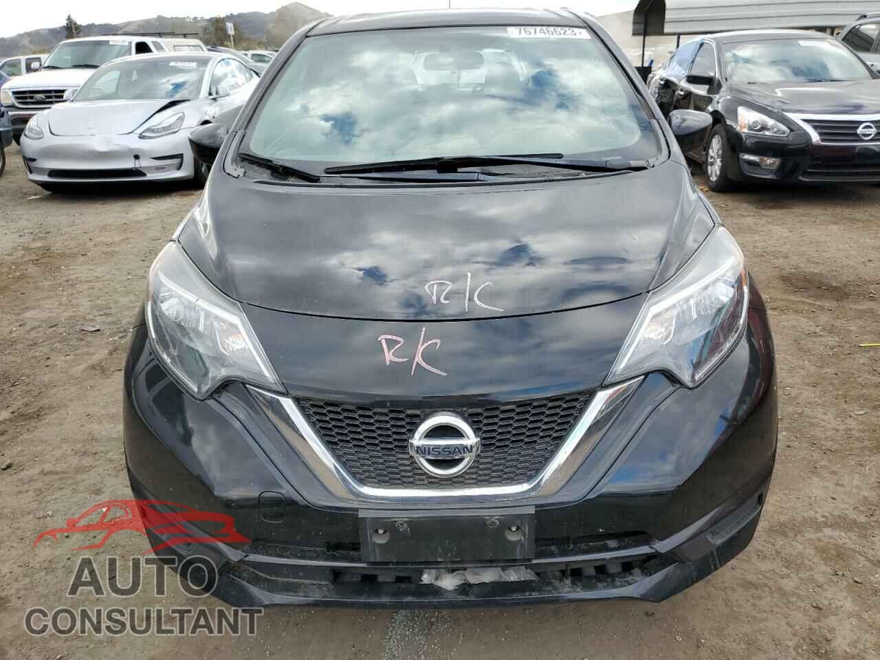 NISSAN VERSA 2017 - 3N1CE2CP3HL377121
