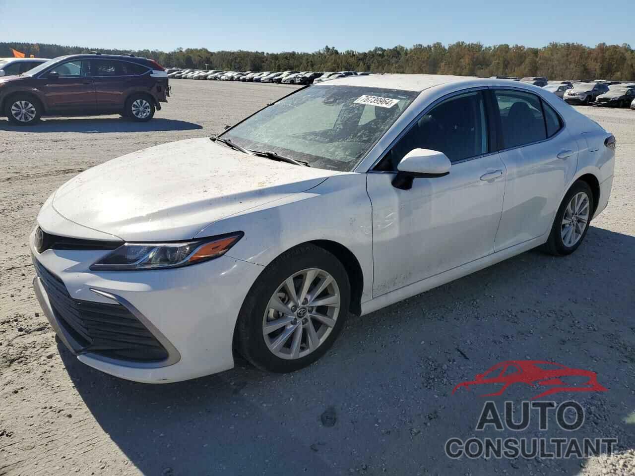 TOYOTA CAMRY 2022 - 4T1C11AK2NU498424
