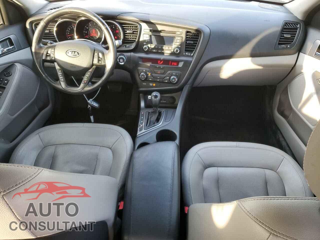 KIA OPTIMA 2011 - KNAGN4A79B5146208