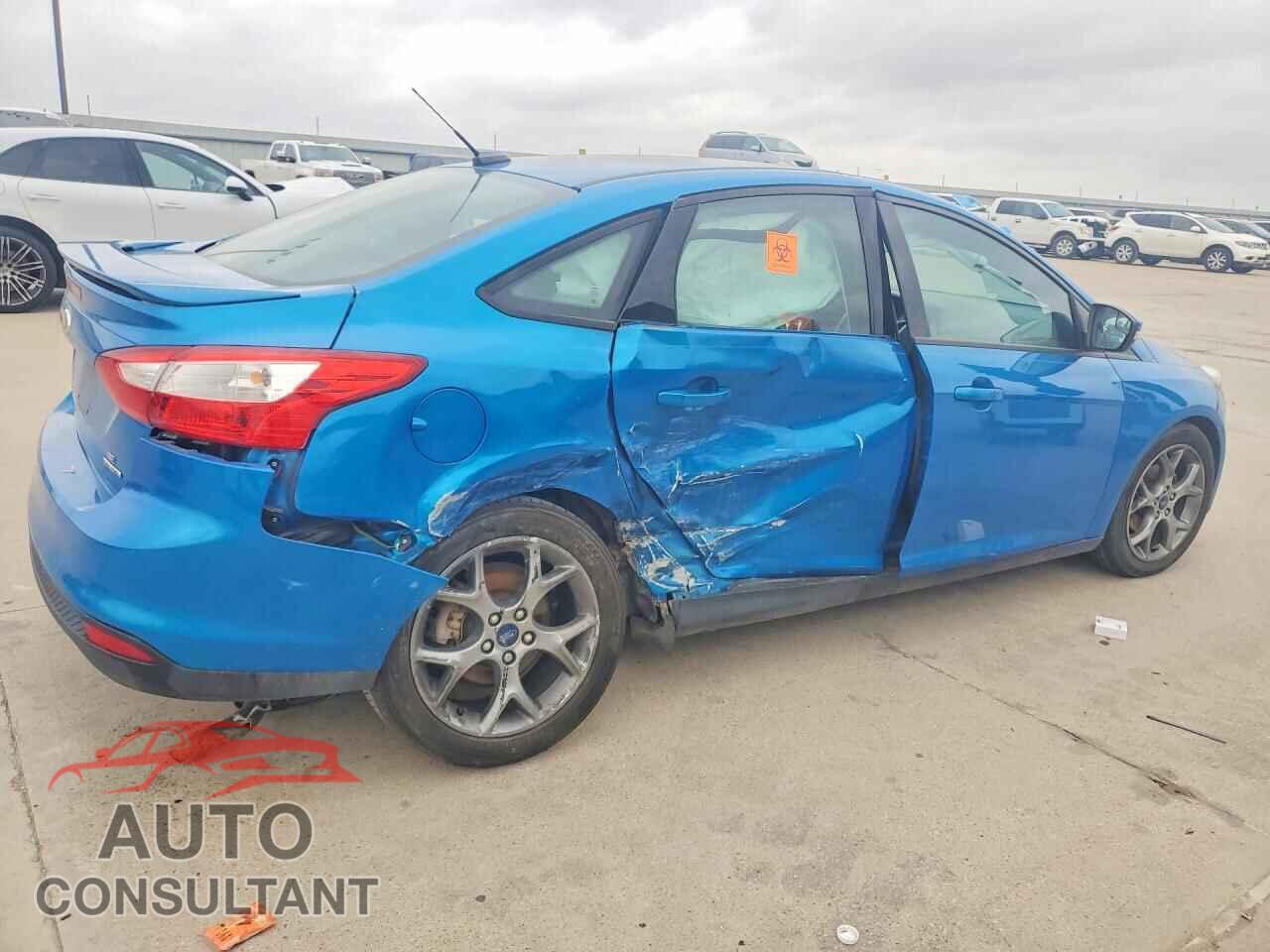 FORD FOCUS 2014 - 1FADP3F24EL181946