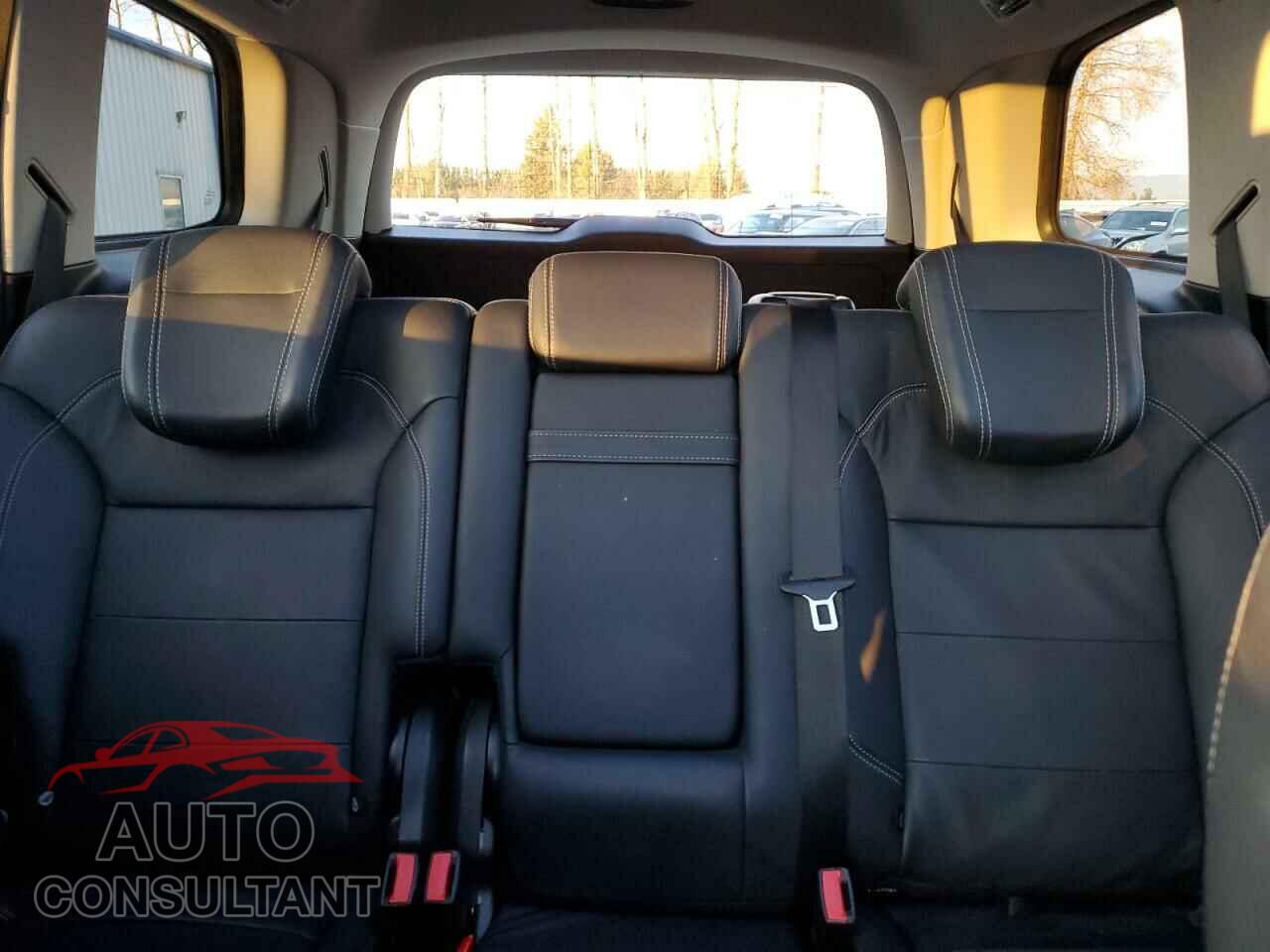 MERCEDES-BENZ GL-CLASS 2015 - 4JGDF2EE4FA518904