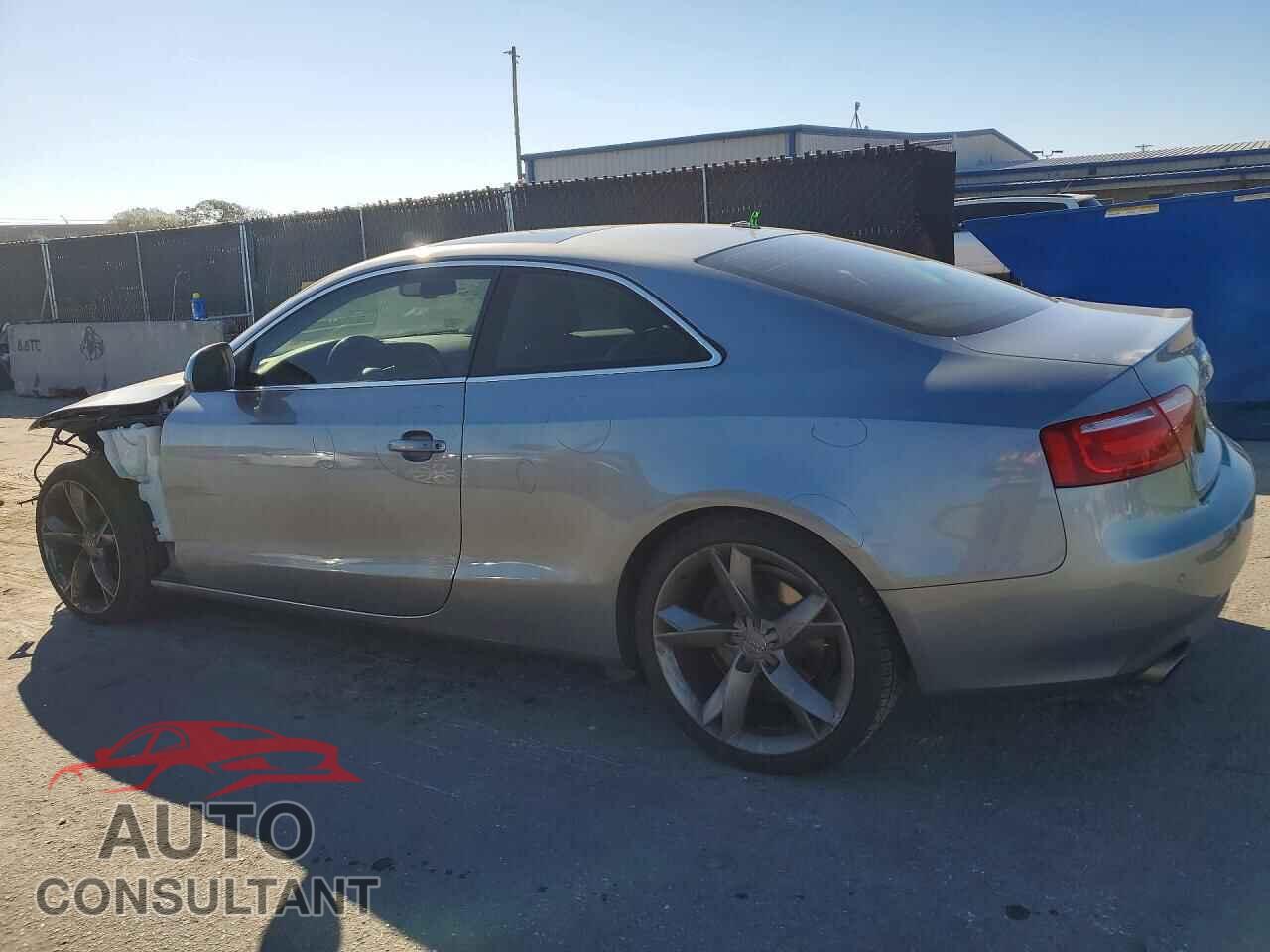 AUDI A5 2009 - WAUDK78T69A047332