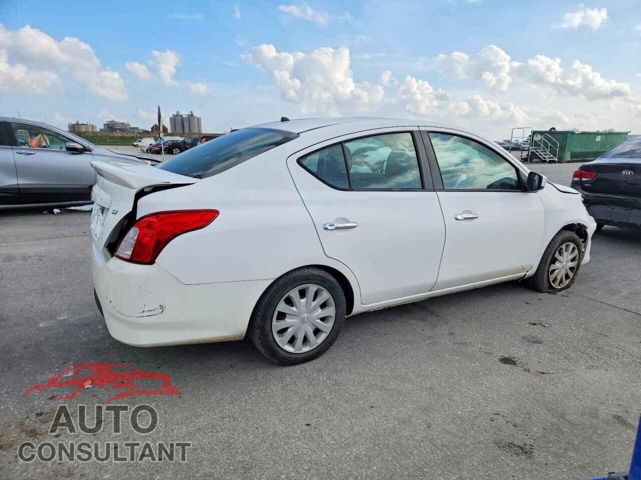 NISSAN VERSA 2019 - 3N1CN7AP3KL802537