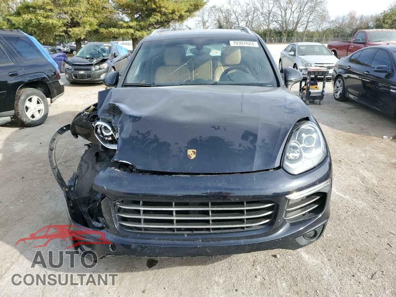 PORSCHE CAYENNE 2016 - WP1AA2A21GKA15553