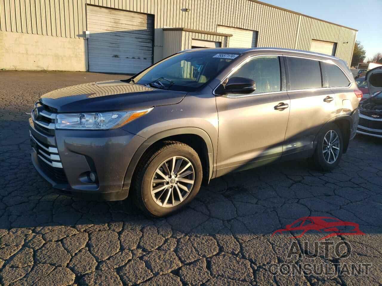 TOYOTA HIGHLANDER 2019 - 5TDJZRFH2KS623194