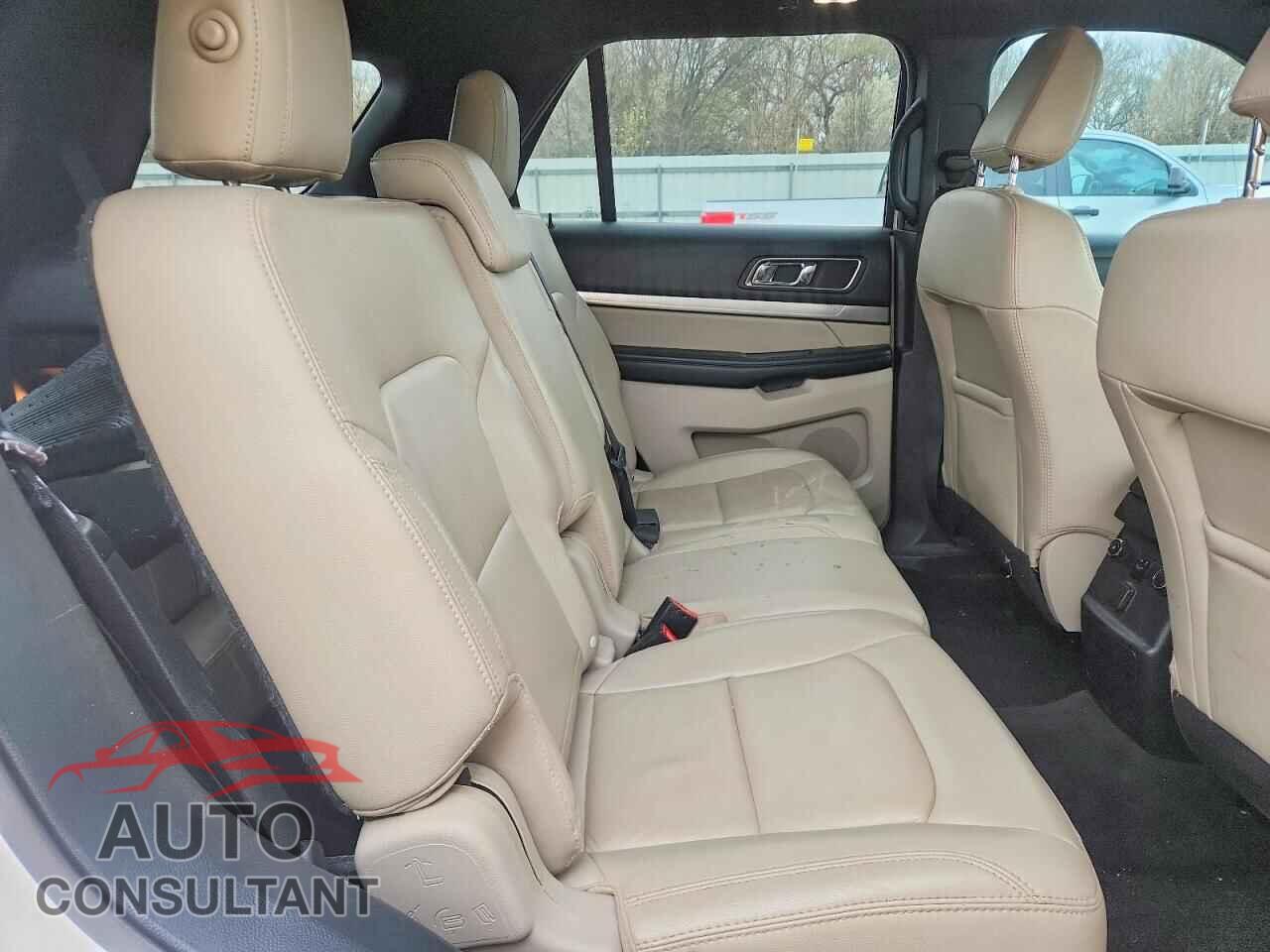 FORD EXPLORER 2018 - 1FM5K8D84JGB94597