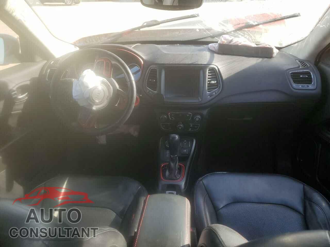 JEEP COMPASS 2017 - 3C4NJDDB7HT689104